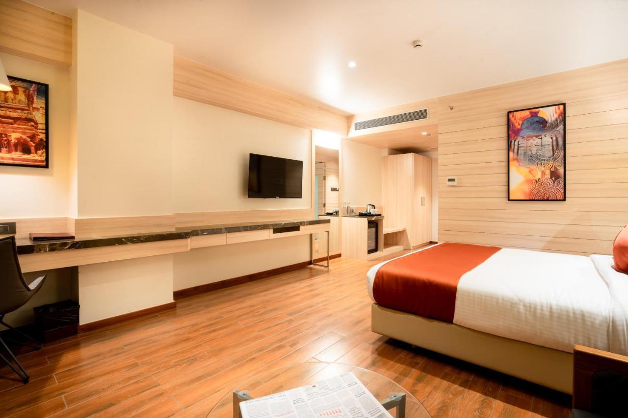 The Orchid Lonavala Hotel Bagian luar foto